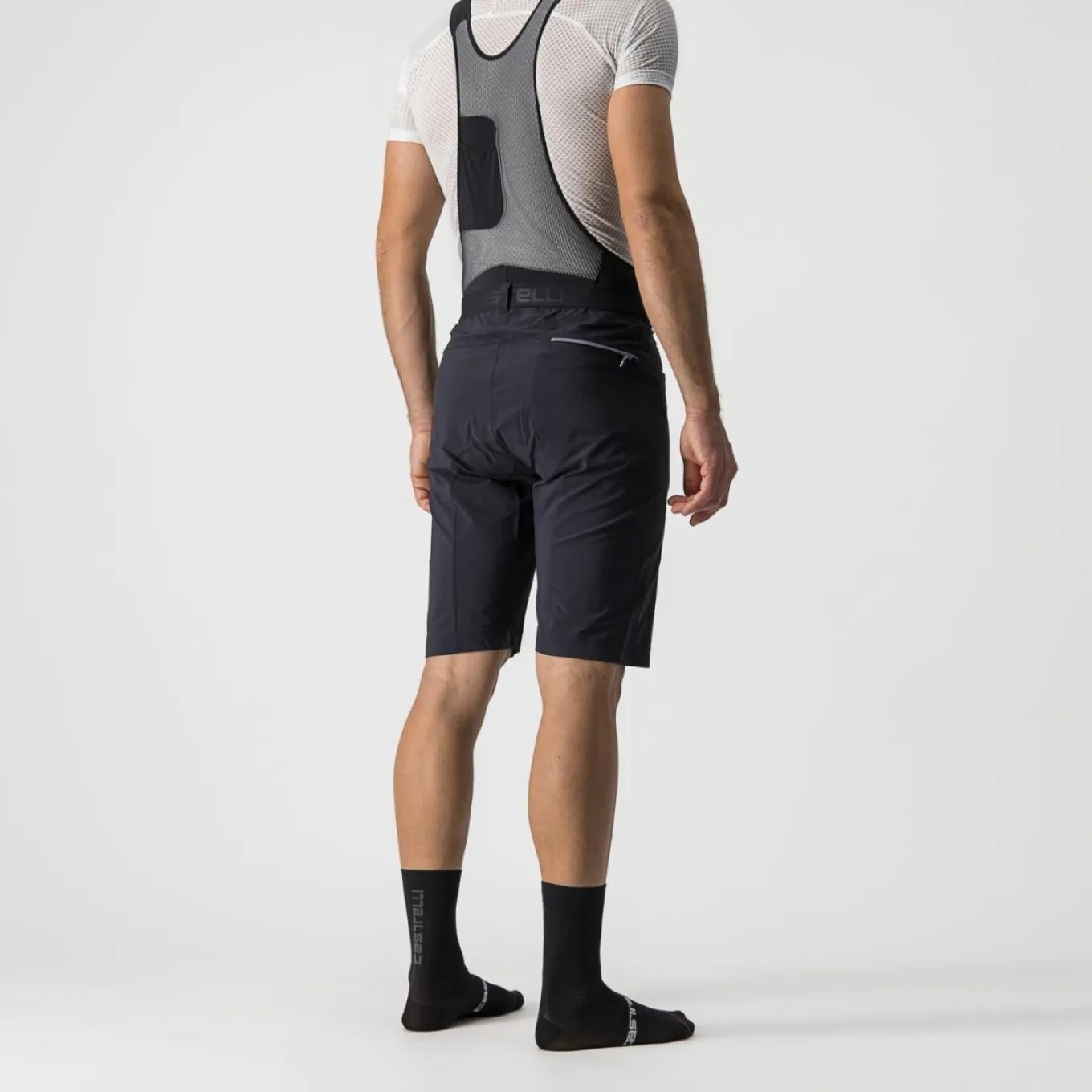UNLIMITED BAGGY SHORT